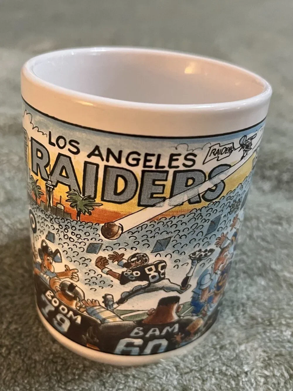 Vintage Bruce Day Artist NFL Los Angeles Raiders Cartoon Art Coffee Mug RARE